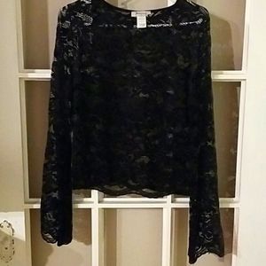 Ladies Jasmine long sleeve lace top. Size xl